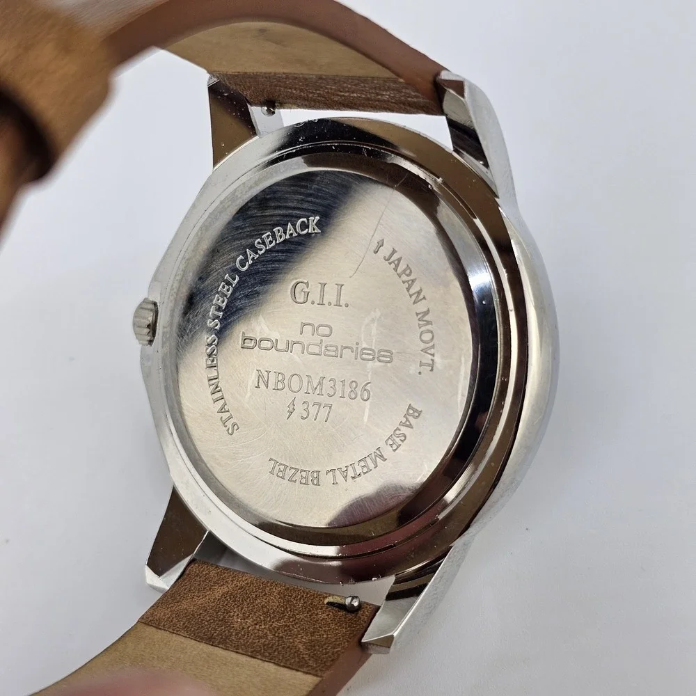 No‎ Boundaries Men's Watch 44MM Purple Dial Brown Leather Bands New Battery